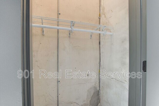 Building Photo - 124 Monroe Ave