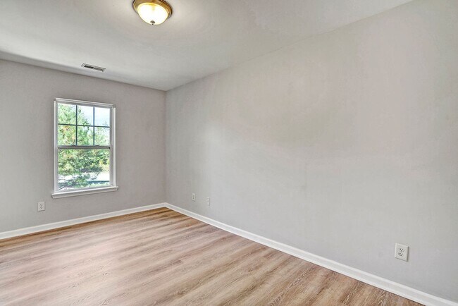 Building Photo - 11701 Coppergate Dr