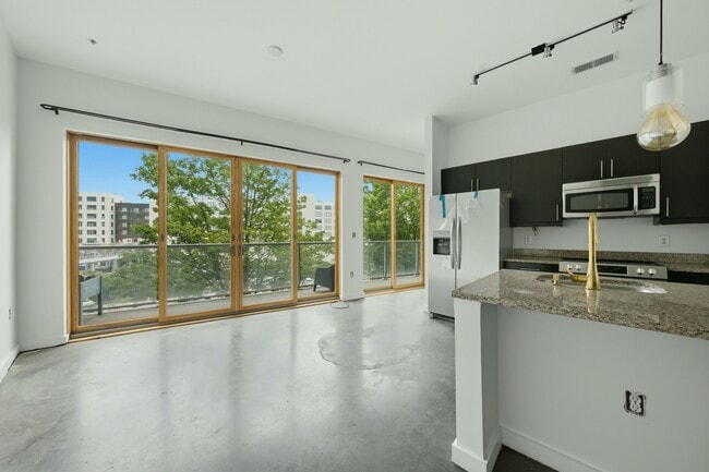 Building Photo - 333 Nelson St SW
