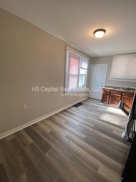 Building Photo - 2251 Delmar Ave