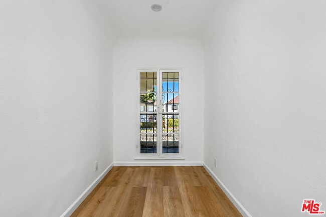 Building Photo - 9654 W Olympic Blvd