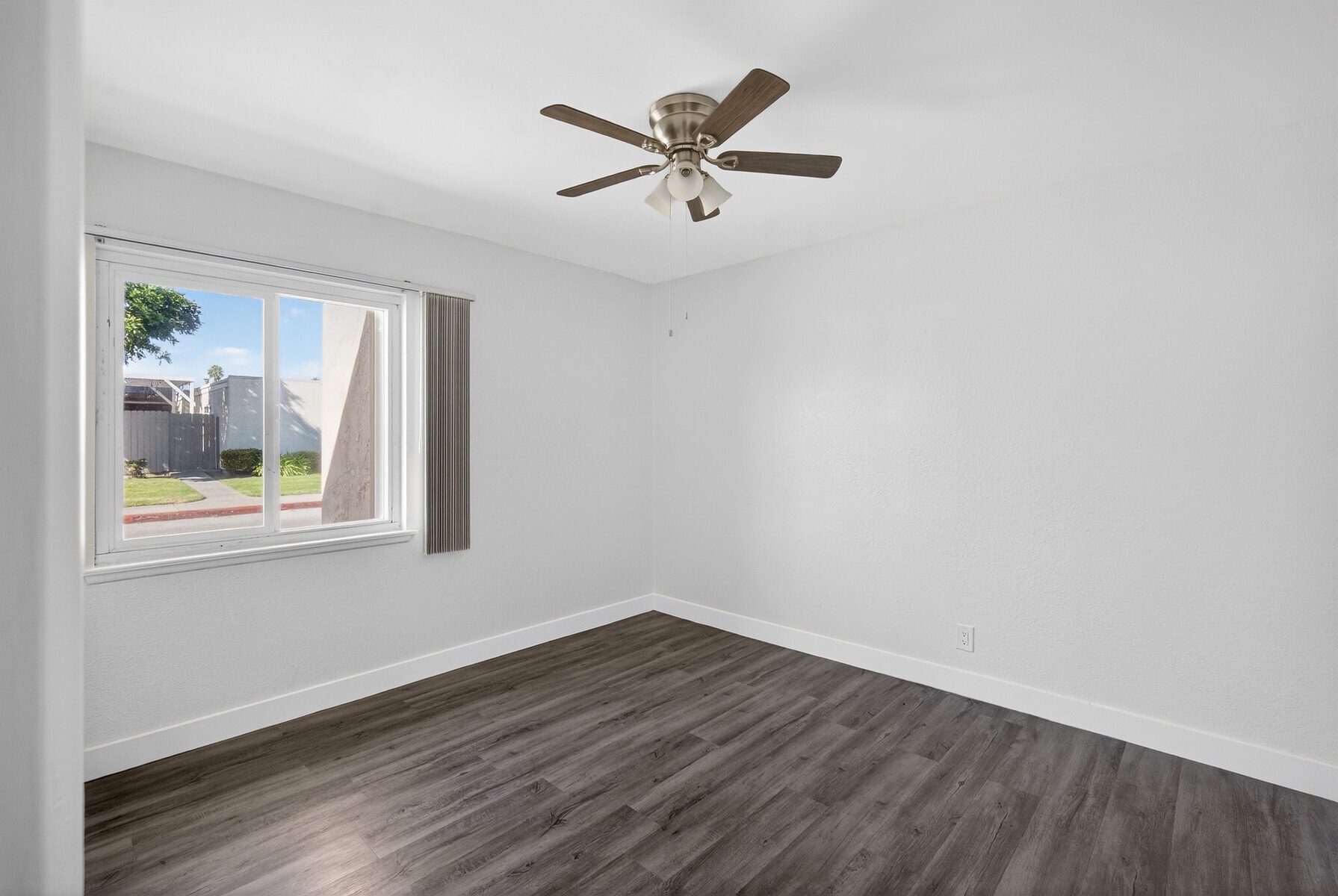 Building Photo - 2100 W Ball Rd