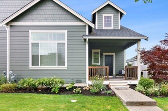 Building Photo - Convenient Modern Living in Gig Harbor!