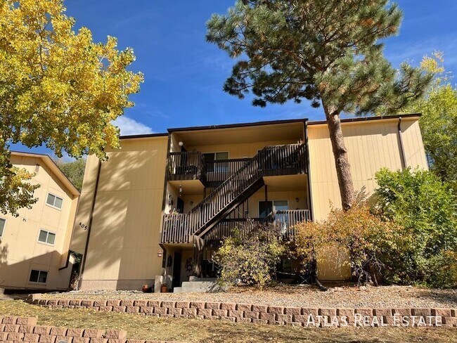 Building Photo - 405 St Vrain Pl