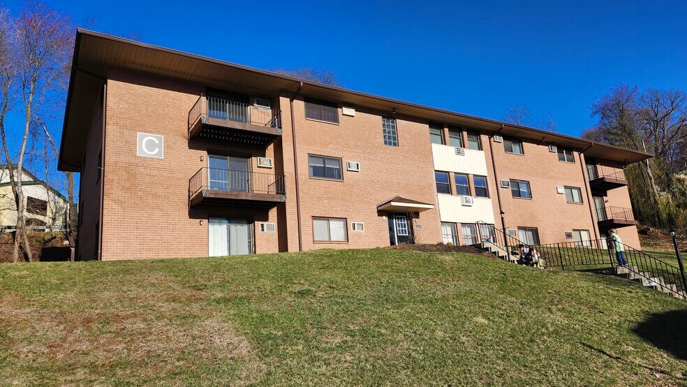 Building Photo - 1016 W Baltimore Pike