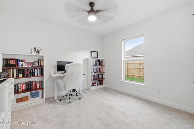 Building Photo - 15065 High Point Dr