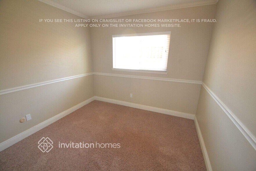 Building Photo - 20827 Calwood St