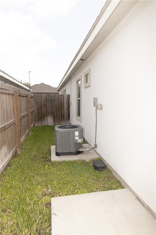Building Photo - 5808 Sandpiper Ave