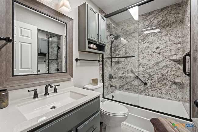 Building Photo - 5122 Sam Houston