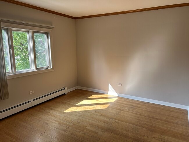 Building Photo - 3505 S Oak Park Ave