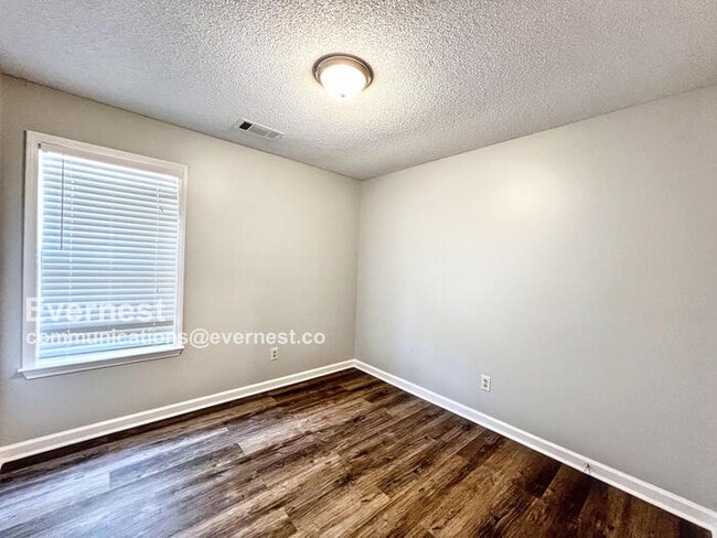 Building Photo - 7364 Appling Ridge Dr