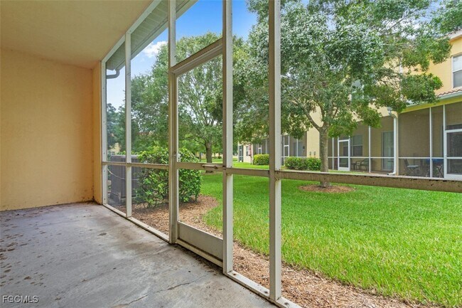Building Photo - 16217 Via Solera Cir