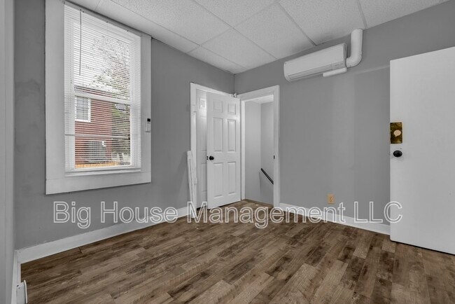 Building Photo - 339 E 25th St