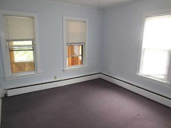 Building Photo - 127 Manhattan Dr