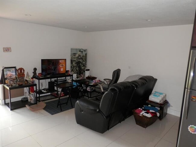 Building Photo - 9459 SW 76th St