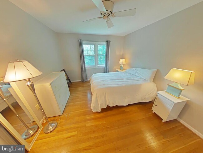 Building Photo - 1639 Winding Waye Ln