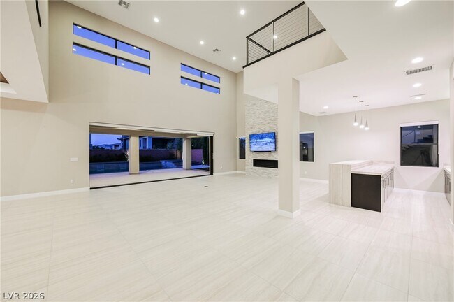 Building Photo - 11460 Ruby Falls Way