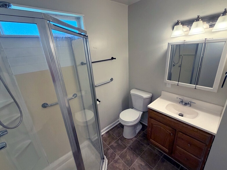 Building Photo - 1311 S 3rd Ave