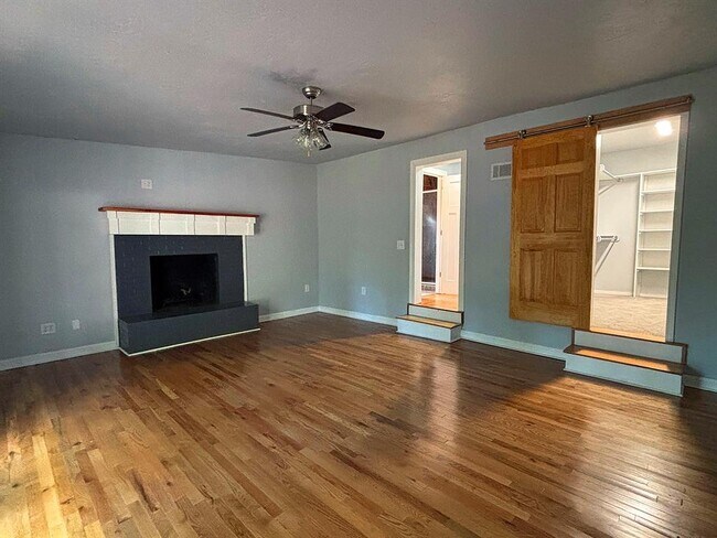 Building Photo - 531 NW 48th St