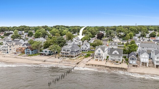 Building Photo - 155 Broadway