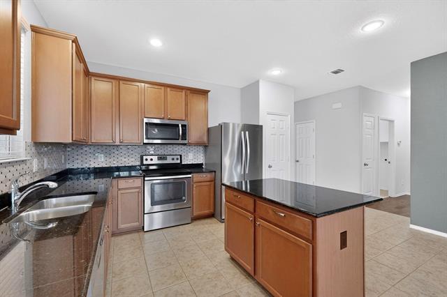 Building Photo - 2409 Buelingo Ln