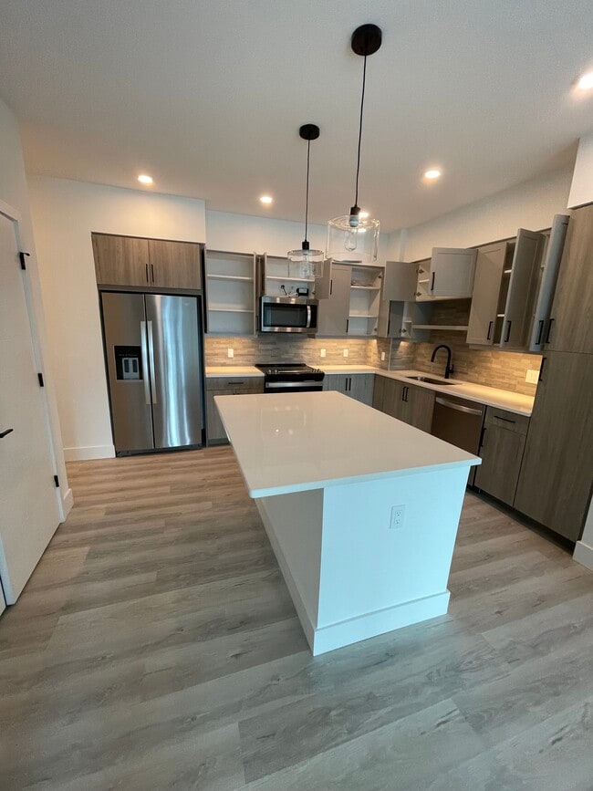 Building Photo - 63 NW 28th St