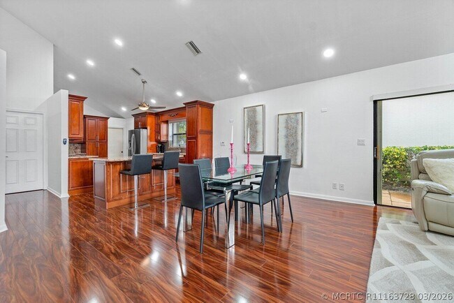 Building Photo - 5236 Via De Amalfi Dr