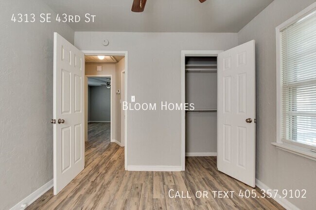 Building Photo - 4313 SE 43rd St