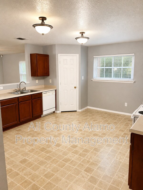 Building Photo - 9631 Sandflat Pass