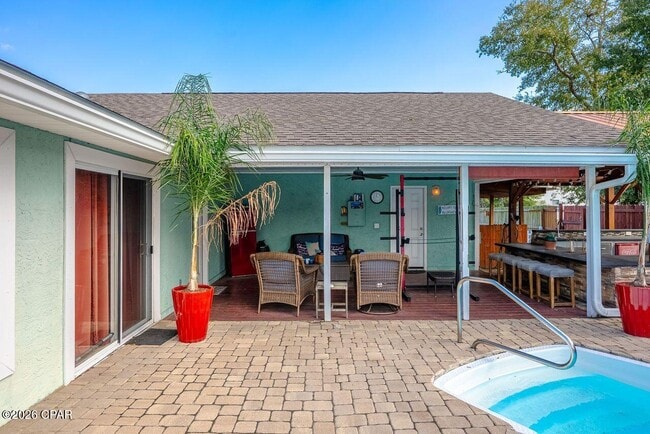 Building Photo - 6224 Seminole Dr
