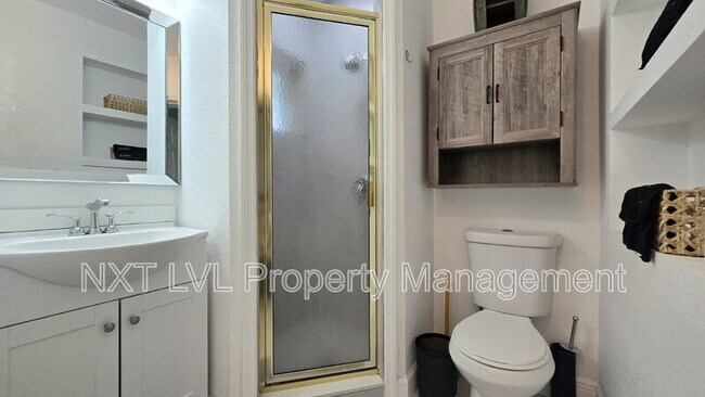 Building Photo - 509 W Olympia Ave