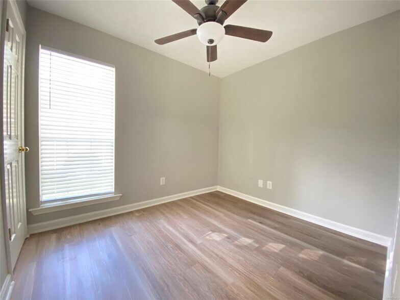 Building Photo - 514 Saddlewood Dr