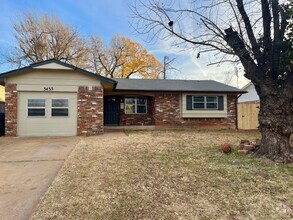 Building Photo - Renovated 3 Bed 1 Bath Home