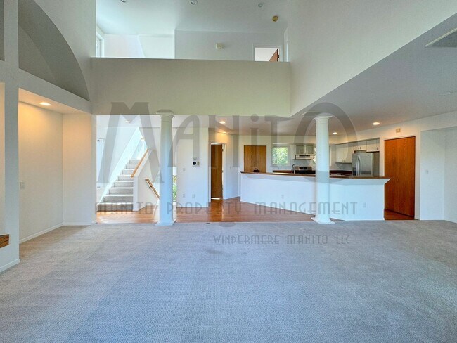 Building Photo - Unique Jon Sayler Designed Townhome