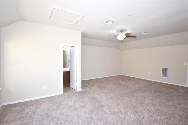 Building Photo - 24034 Schults Meadow Ln