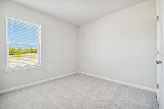 Building Photo - 11896 Thorncrest Dr