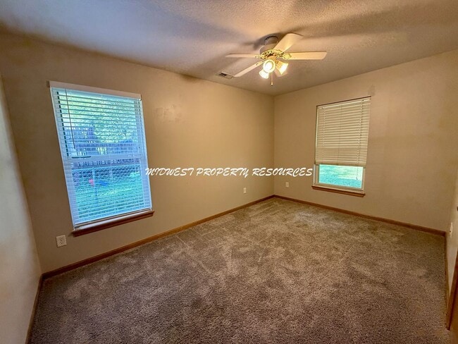 Building Photo - Cozy 3 Bedroom Ranch Home in Greenwood