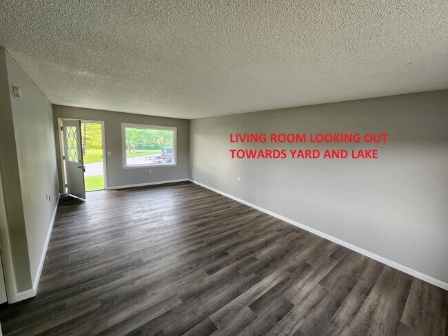 Building Photo - 7939 E Cree Lake Dr S