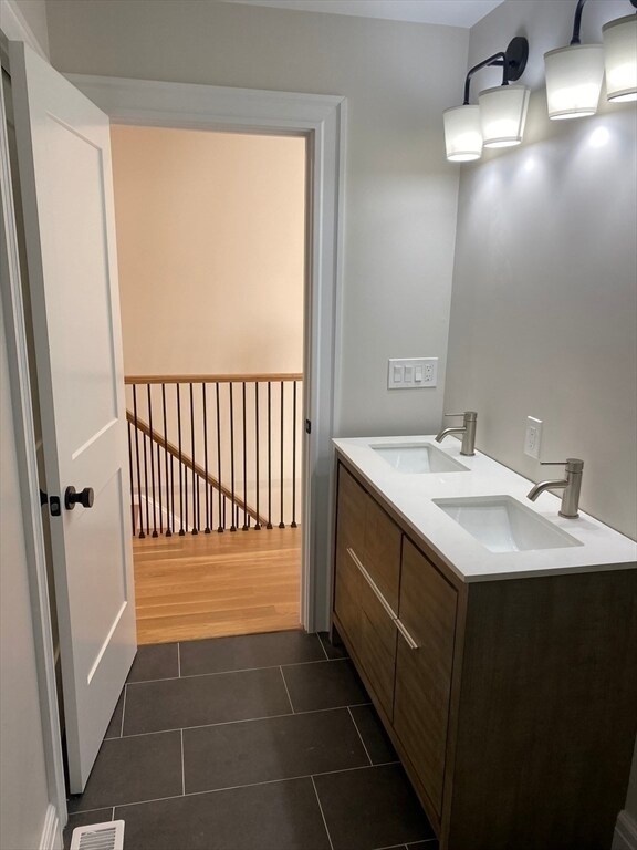 Building Photo - 200 Falcon St