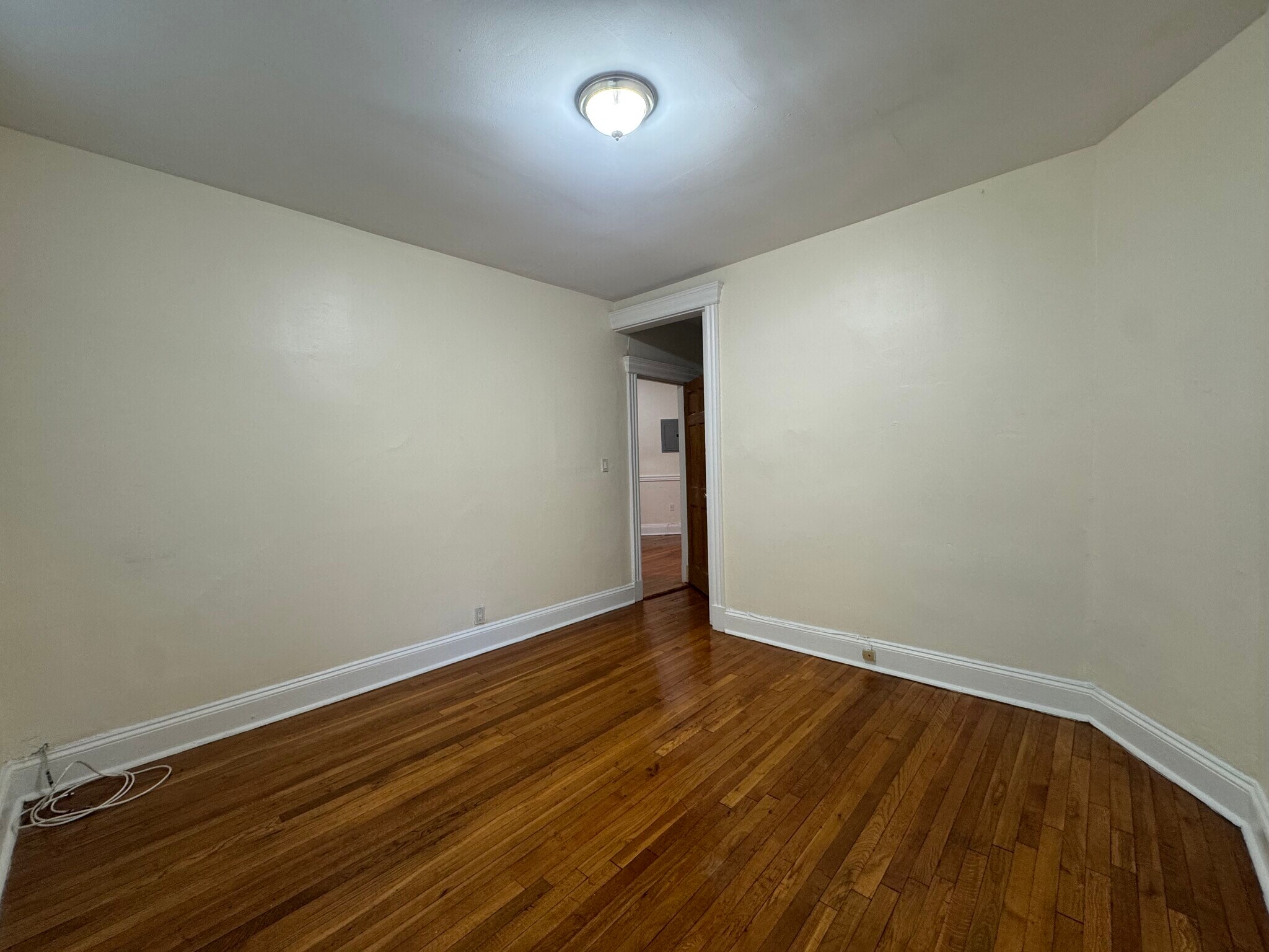Building Photo - 390 Riverway