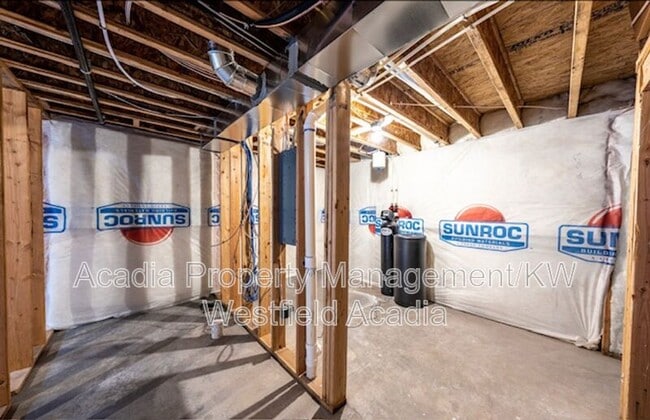 Building Photo - 3713 N 60 E