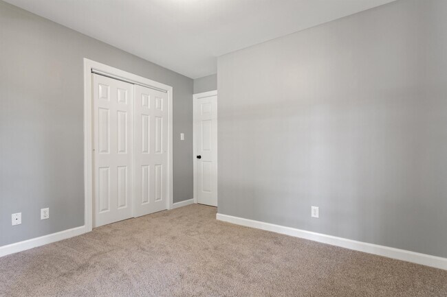 Building Photo - 918 Old Zebulon Rd