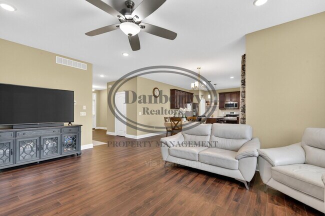 Building Photo - 24989 Reddington Ct