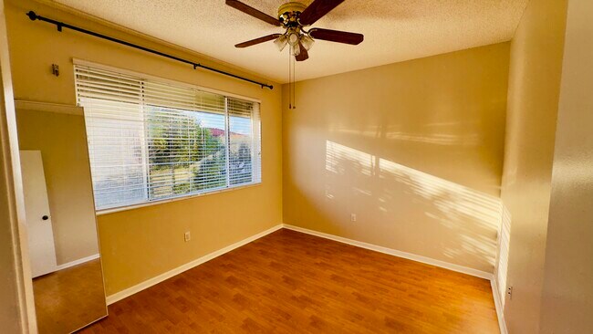 Building Photo - 107 Half Moon Cir