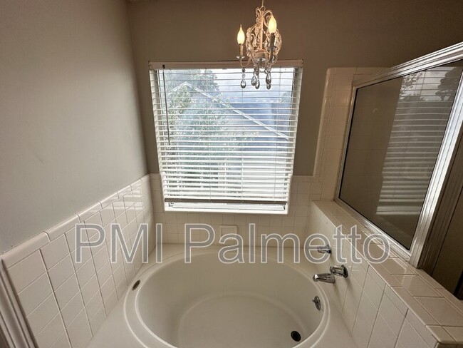 Building Photo - 117 Grimsby Ln