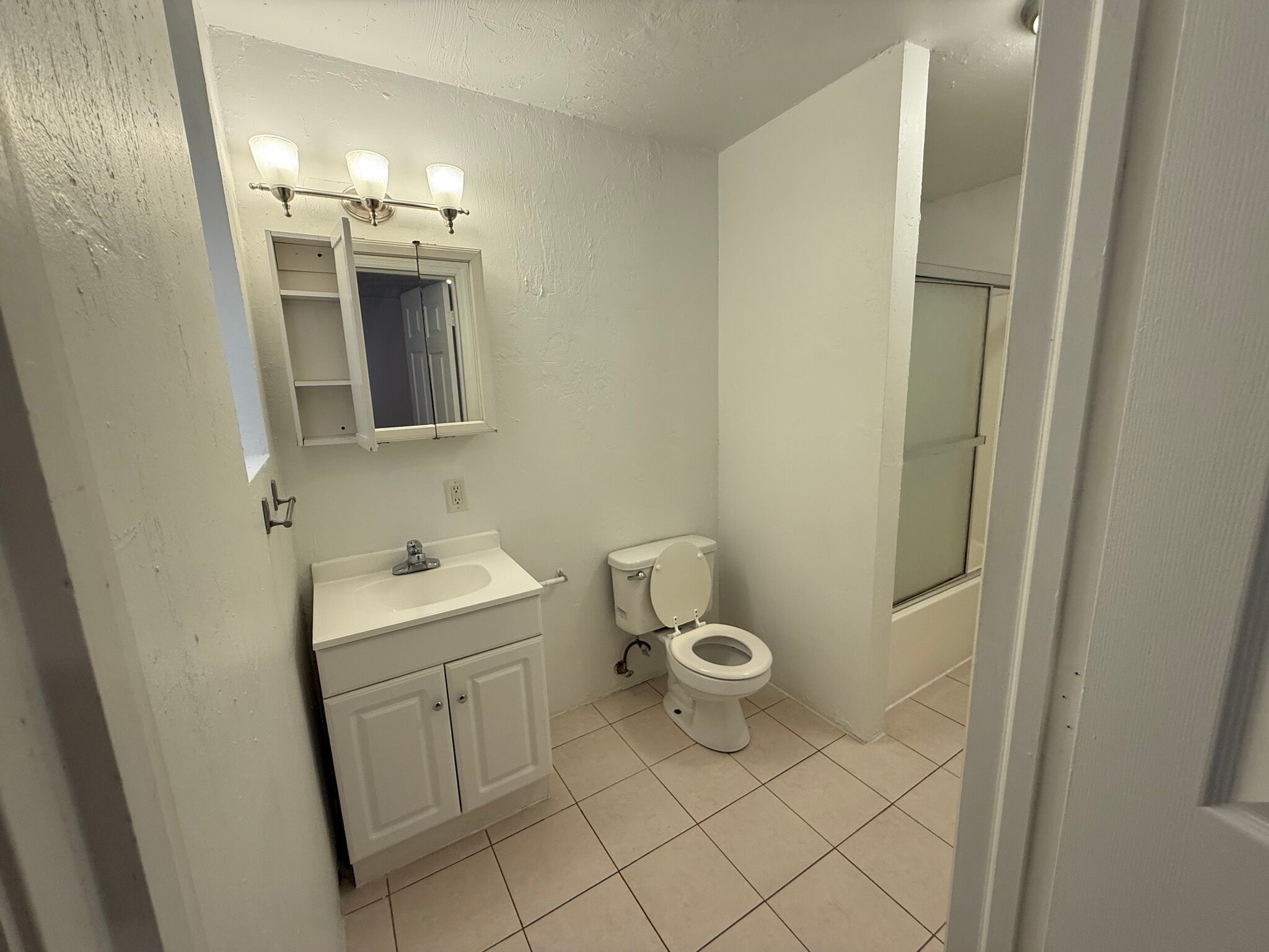 Bathroom - 3615 Dawson St