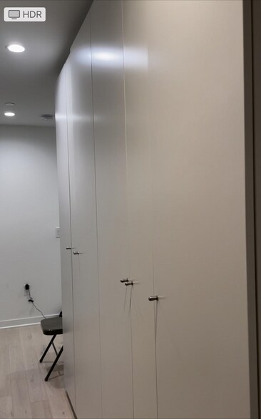 Building Photo - 155 Bay St