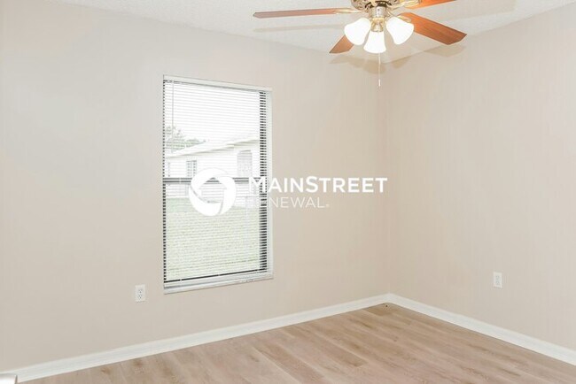Building Photo - 4 Bedroom Pet-Friendly Home in Palm Bay, F...