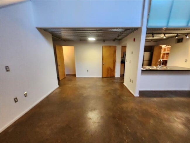 Building Photo - 195 Arizona Ave NE