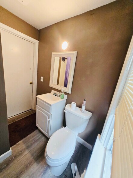 Building Photo - 53 Doyle Ave